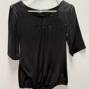 H&M Black Scoop Neck 3/4 Sleeve Blouse